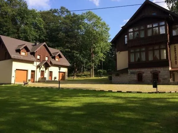 Zloty Widok Bed & Breakfast 3*