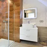 Zloty Widok Bed and Breakfast